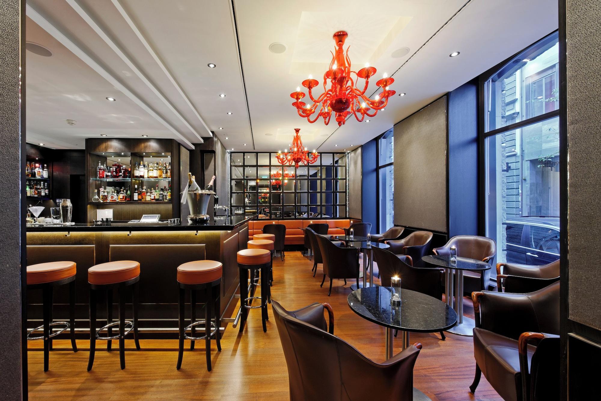 Bar/Salón Hotel Schweizerhof Zürich