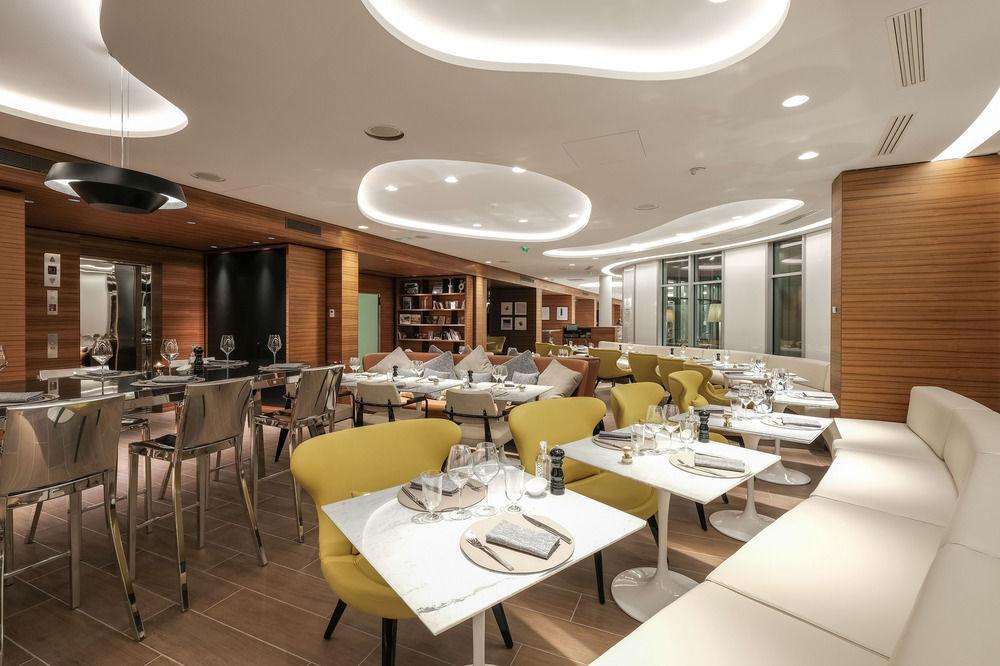 Hotel Renaissance Paris Republique Hotel