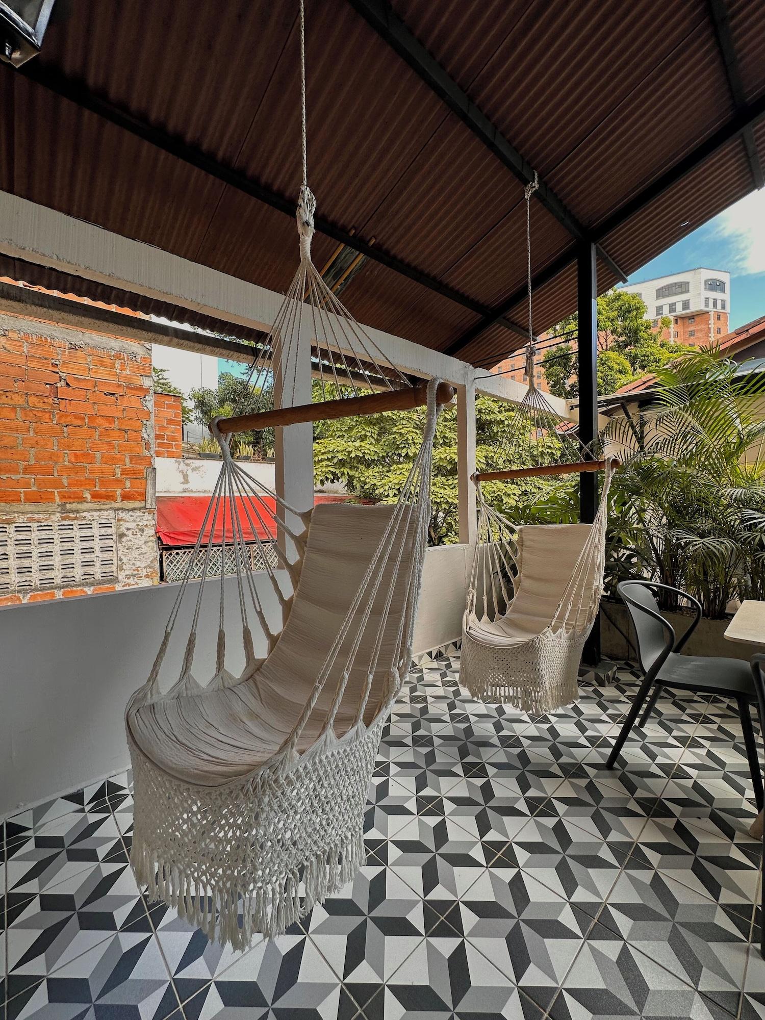 Restaurant HOTEL  BALI AT POBLADO