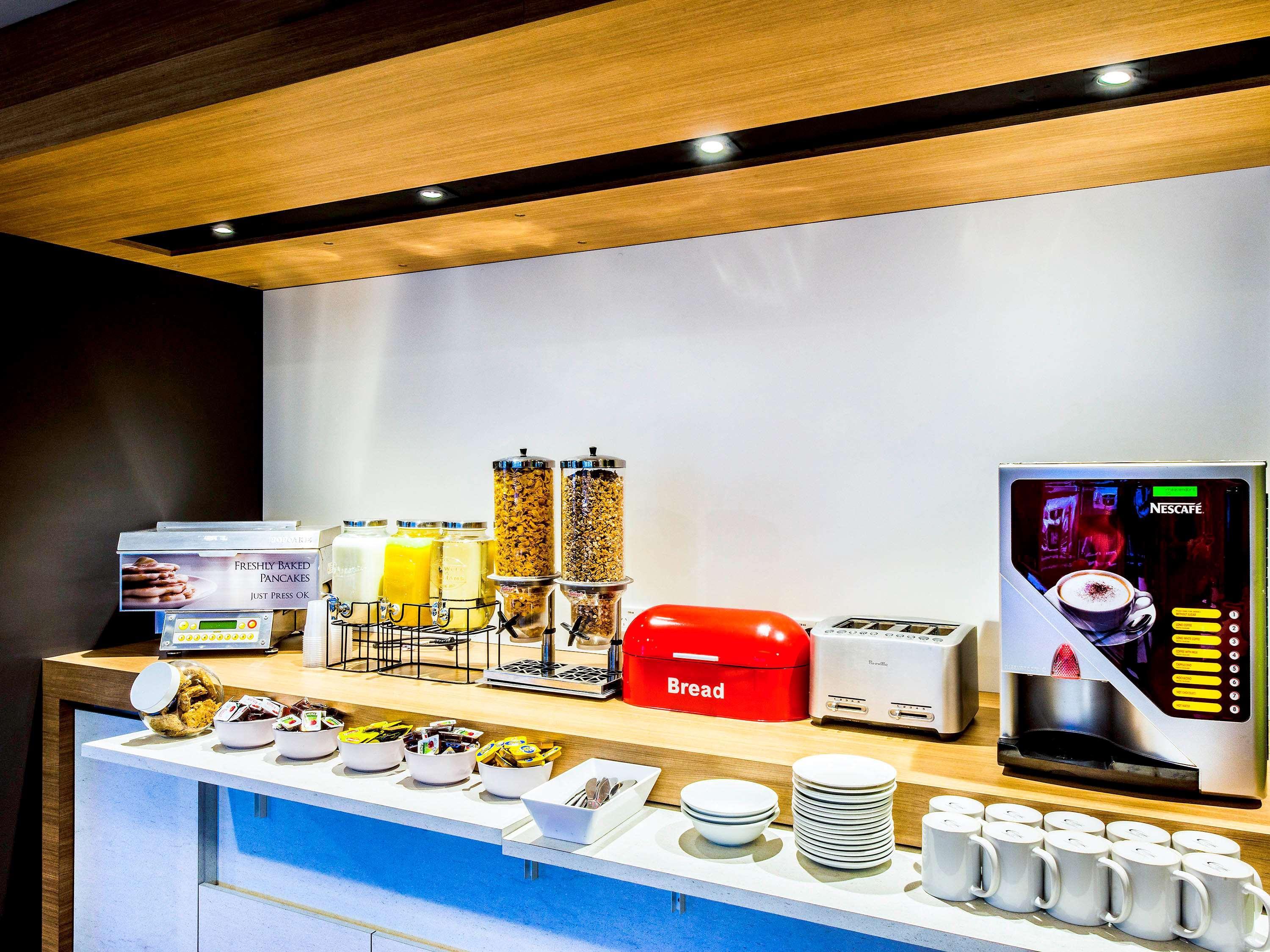 Restaurant ibis budget Casula Liverpool