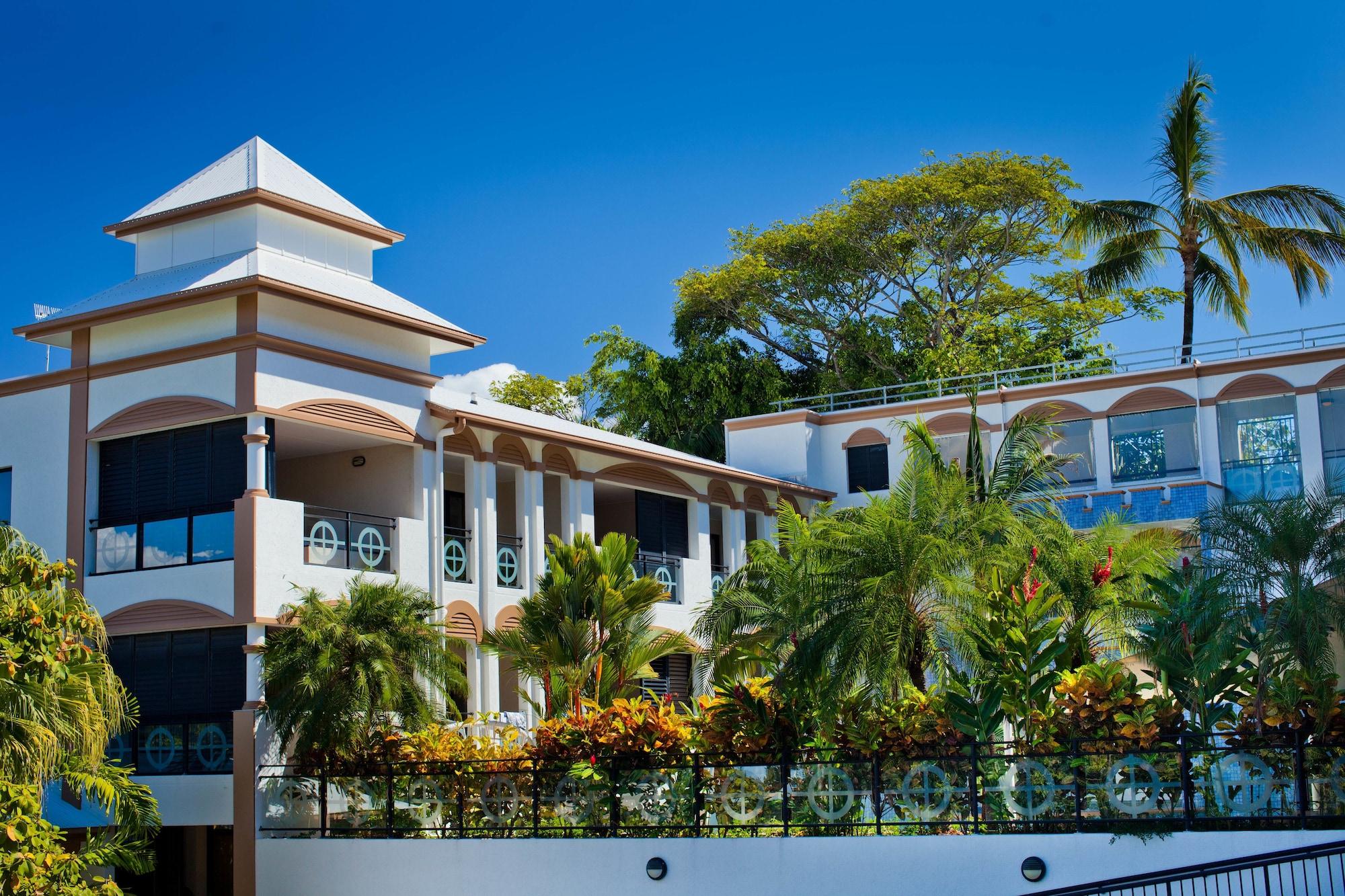 Vista Exterior Regal Port Douglas