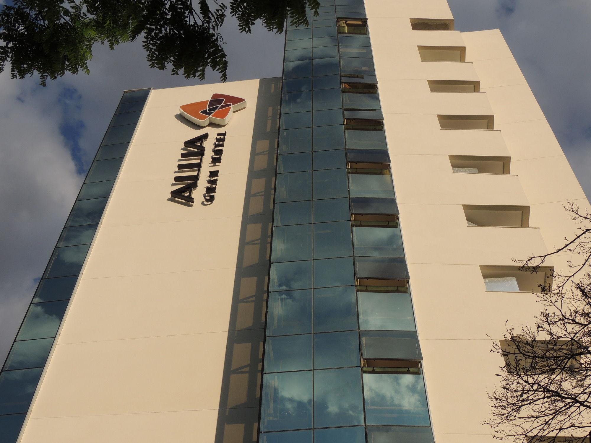 Vista Exterior Allia Gran Pampulha Suites