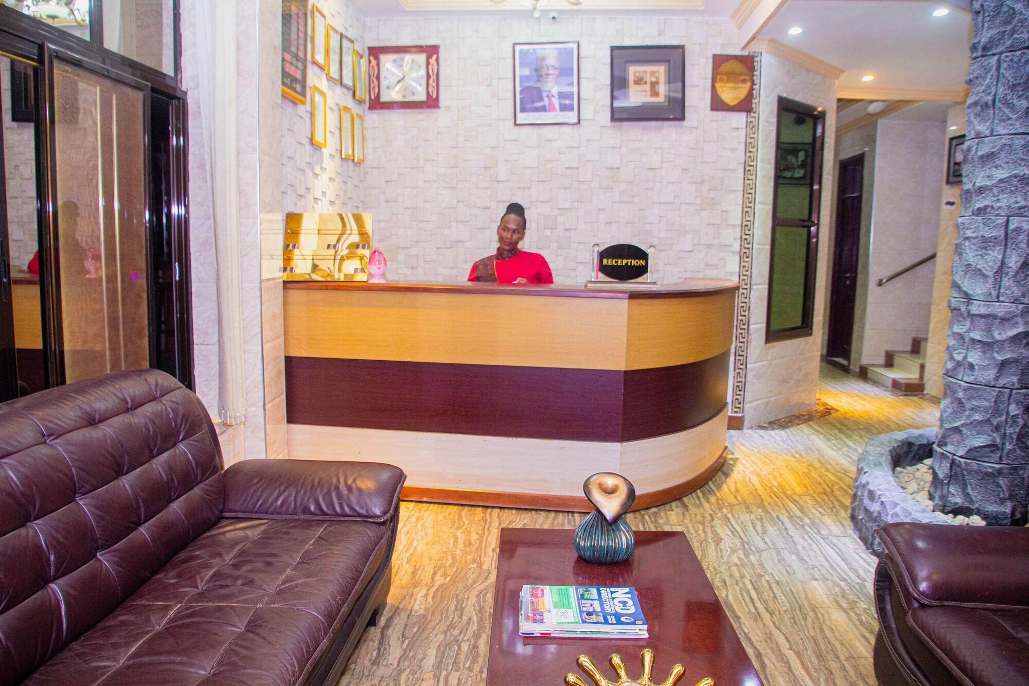 Vista Lobby Star City Hotel