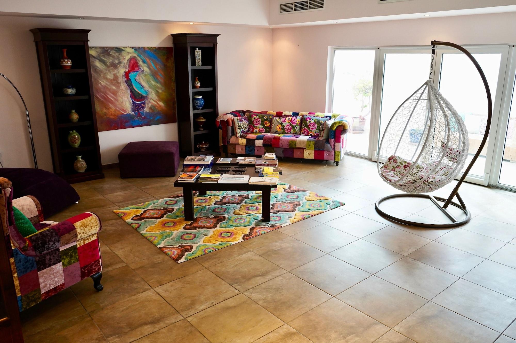 Vista Lobby Behlys Boutique