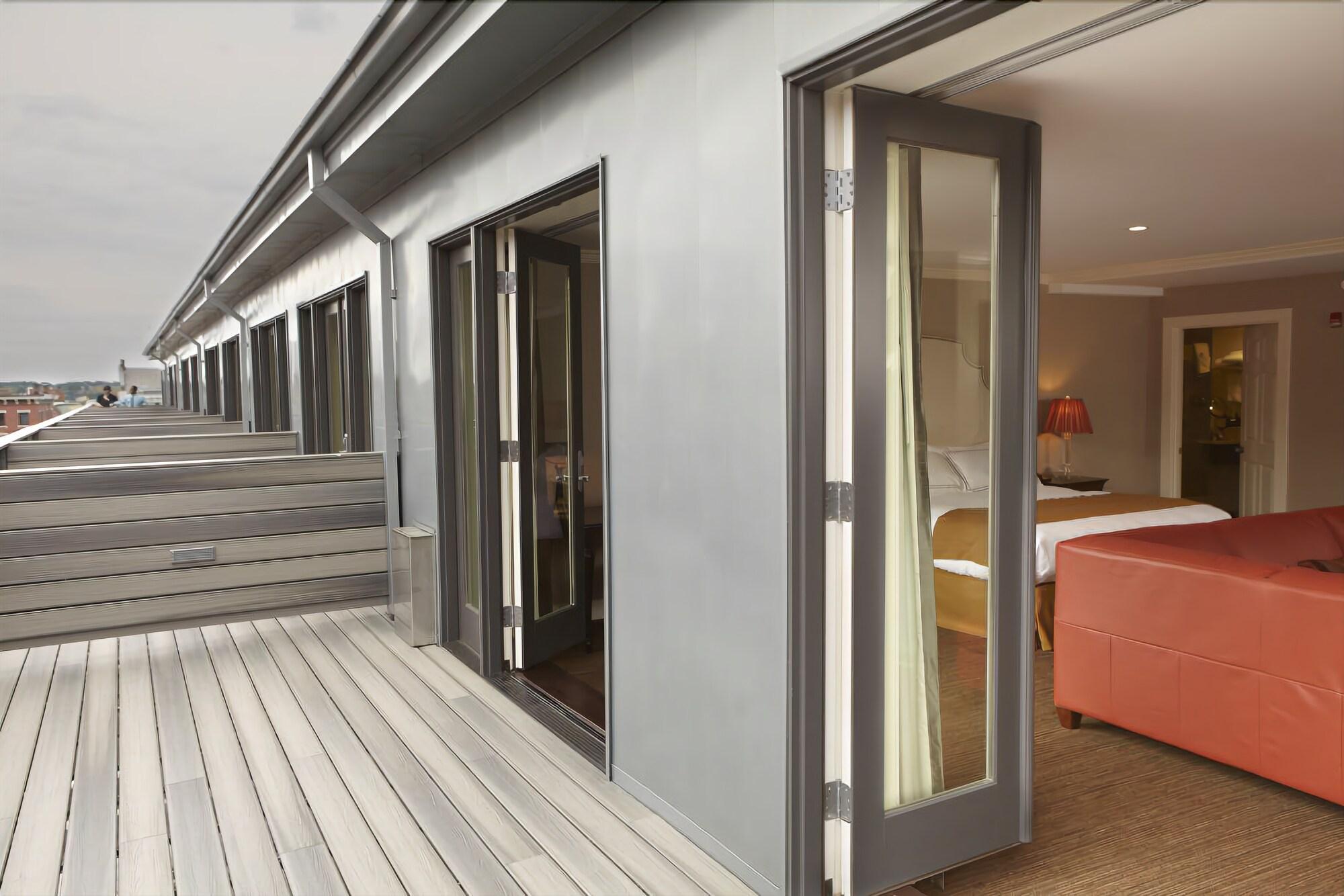 Vista Exterior Portland Regency Hotel & Spa