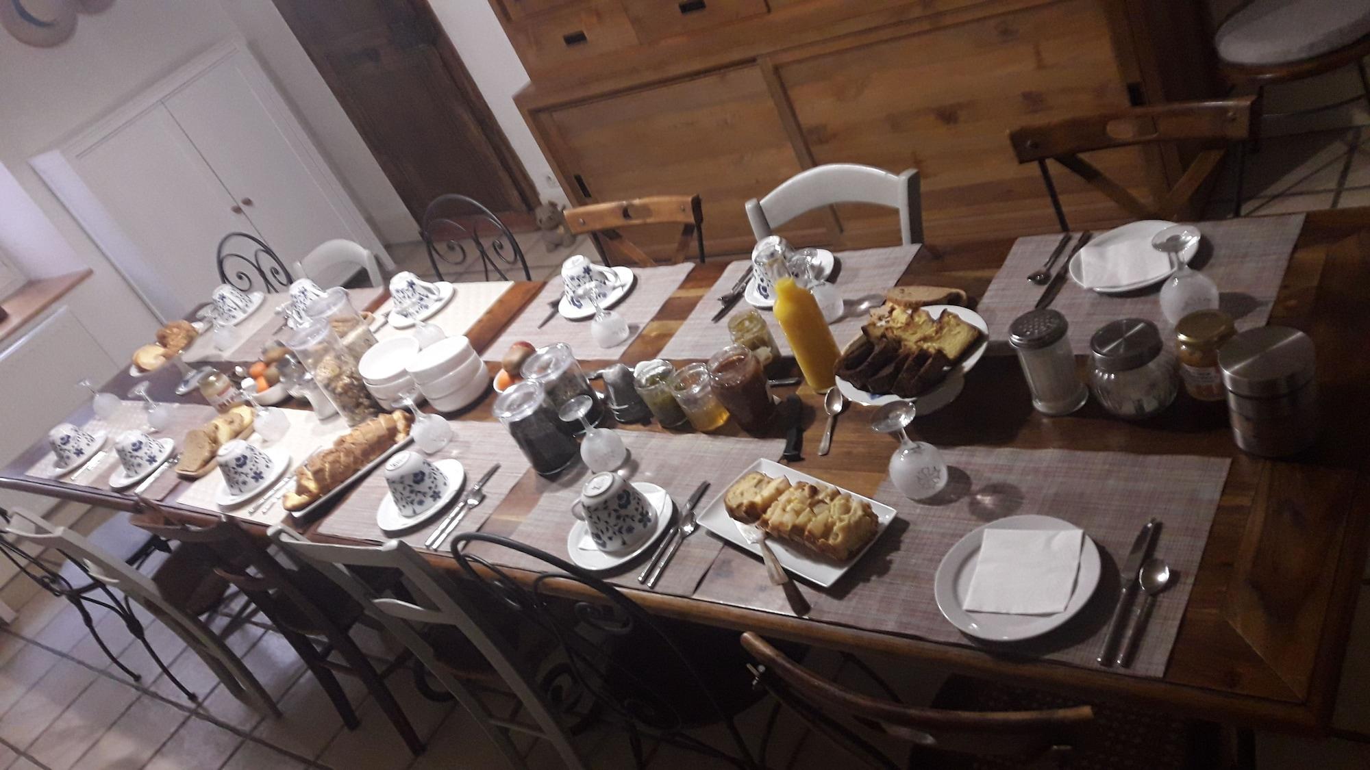 Bar/Salón Belle Occitane