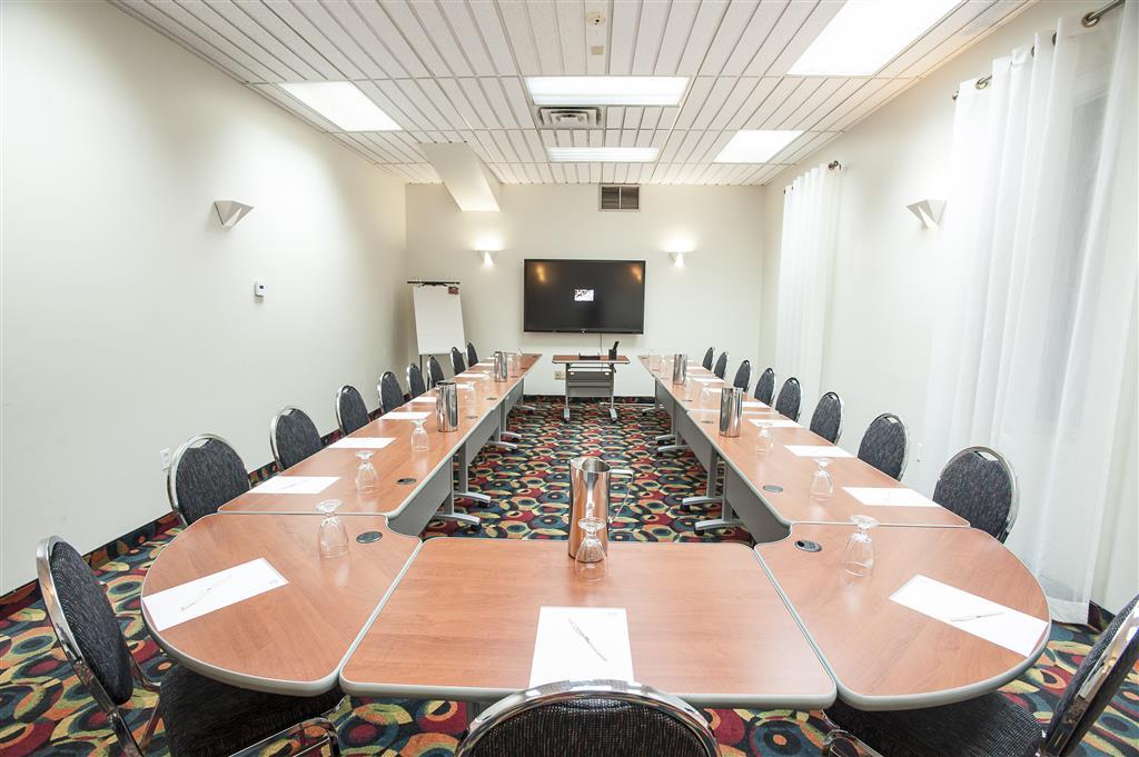 Centro de Negocios Best Western Plus Hotel Albert Rouyn-Noranda