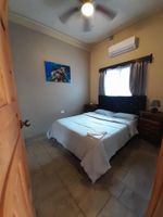 Alquiler Vacacional - Cozy 2-bedroom hotel in wonderful Tela with AC, WiFi