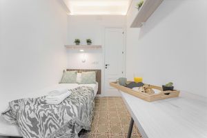 Alquiler Vacacional - Luxe · Tarragona 5BR Suites AAC Wifi New Plaza Corsini