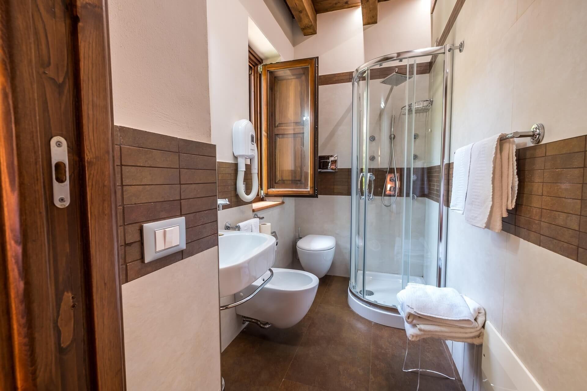 Equipamiento de Habitación Casena Mongerrati