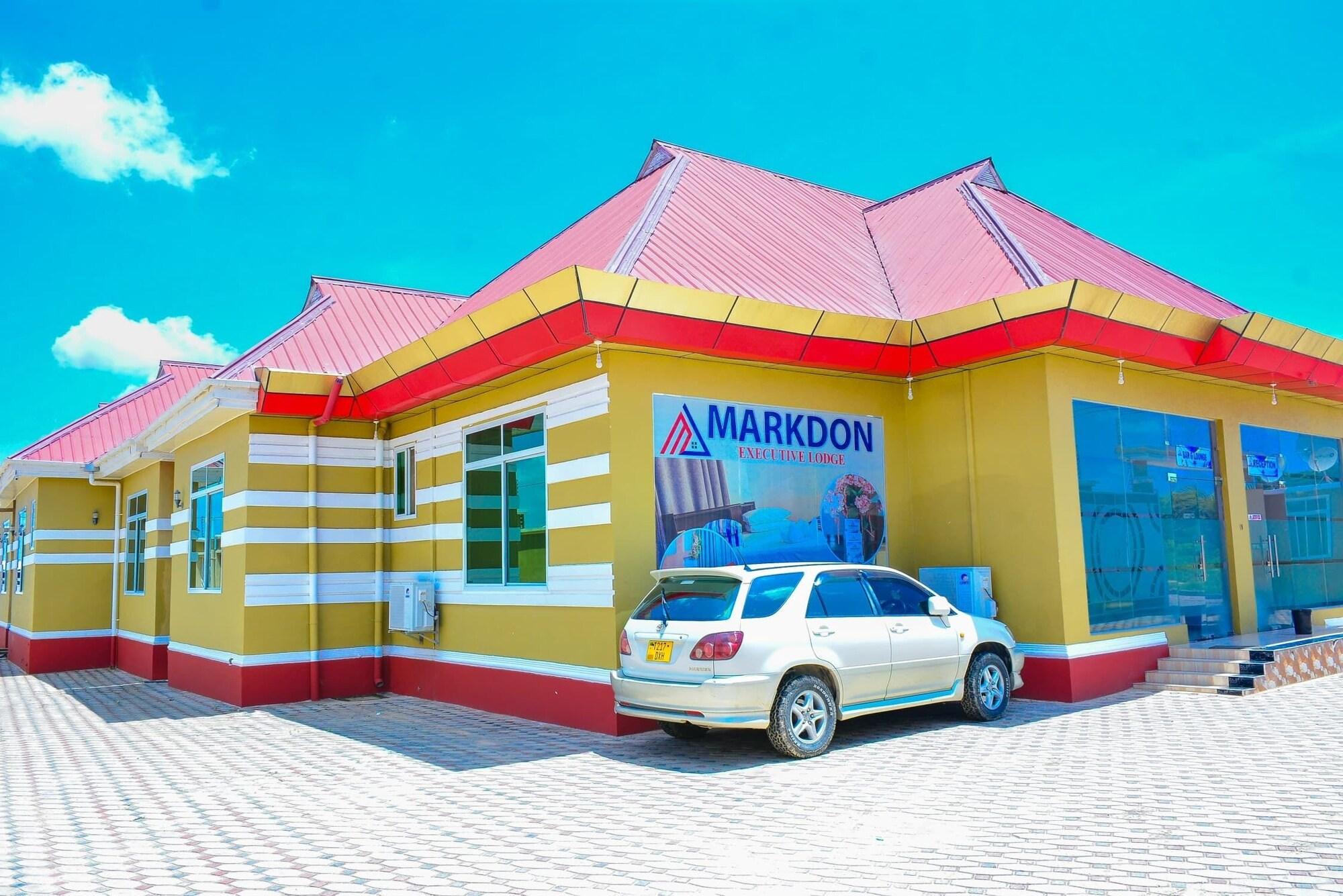 Varios MARKDON EXECUTIVE LODGE KISASA