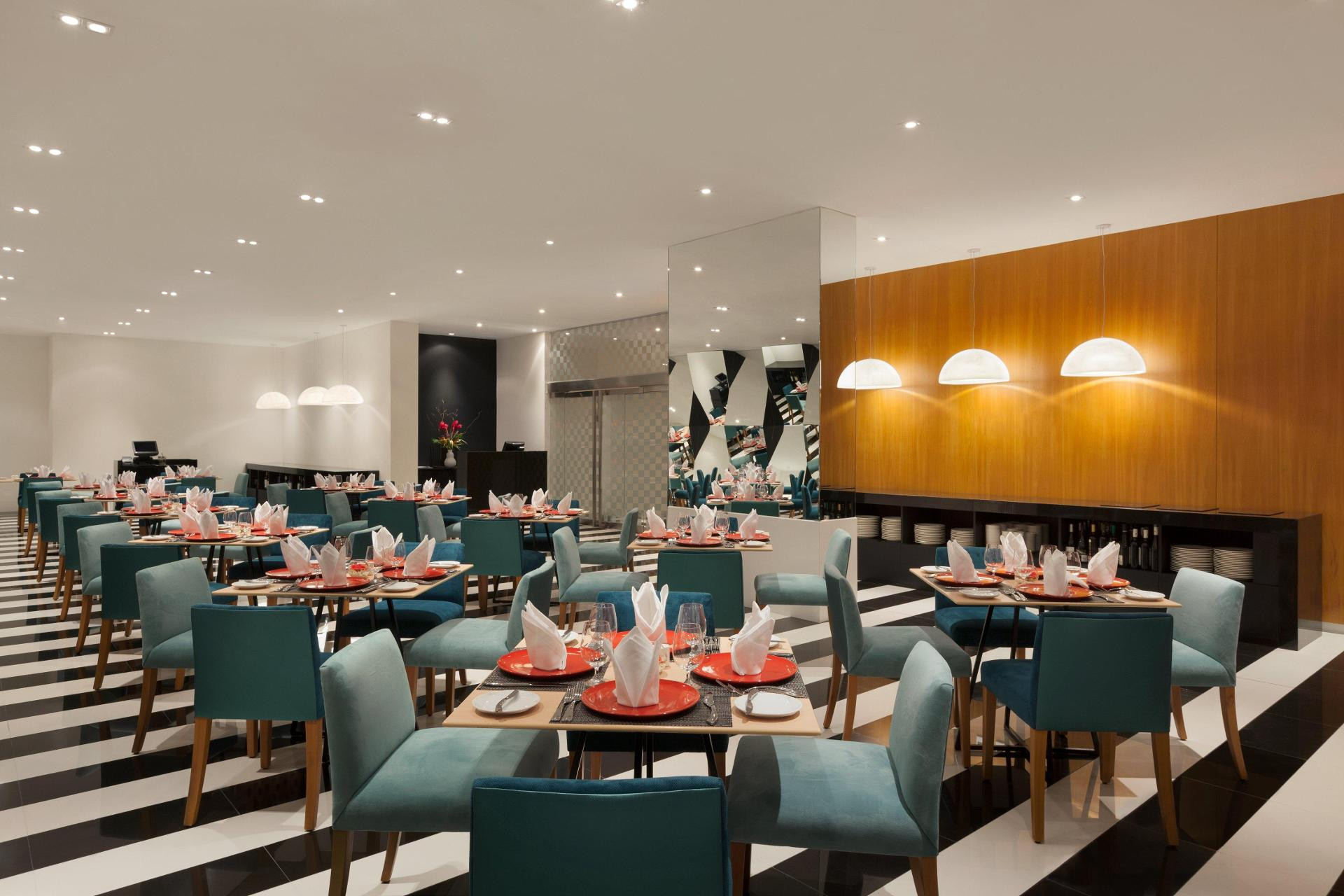 Restaurant Wyndham Costa Del Sol Lima City