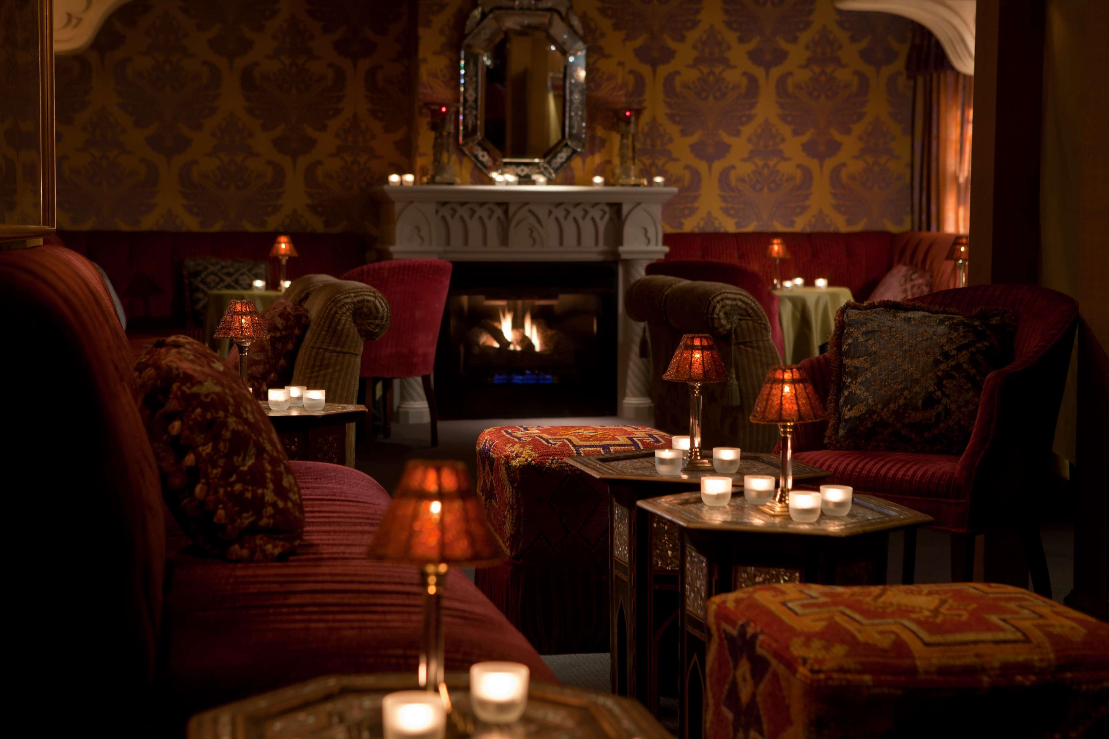 Bar/Salón Hotel Lombardy