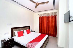 Alojamiento - OYO 39635 Hotel Shree Om