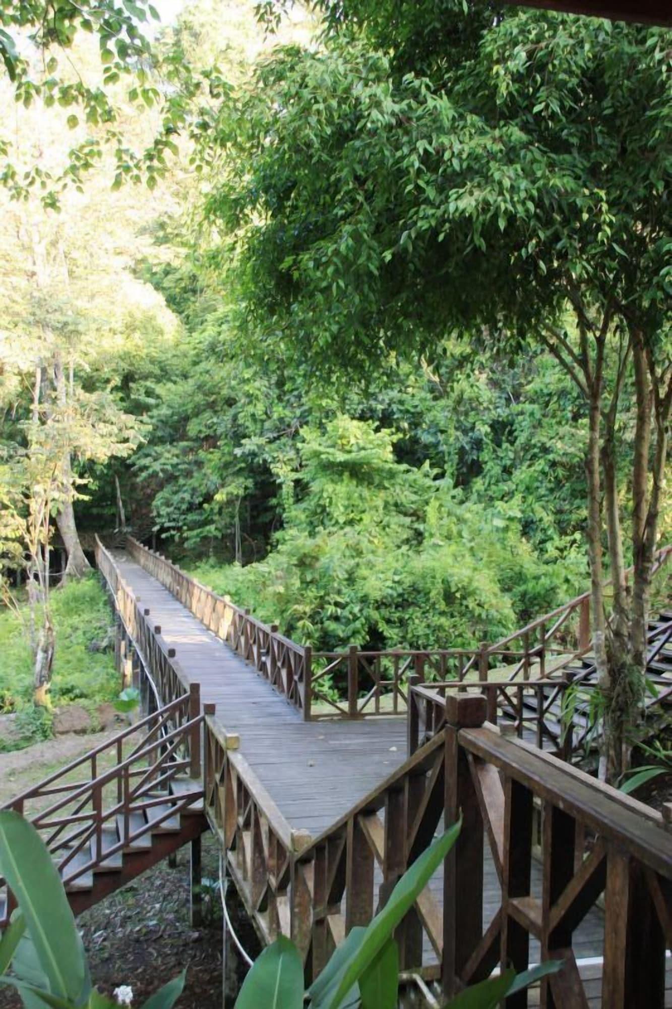 Varios Tabin Wildlife Resort