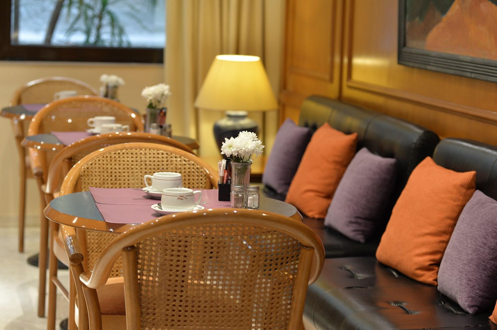 Restaurant Victory Inn