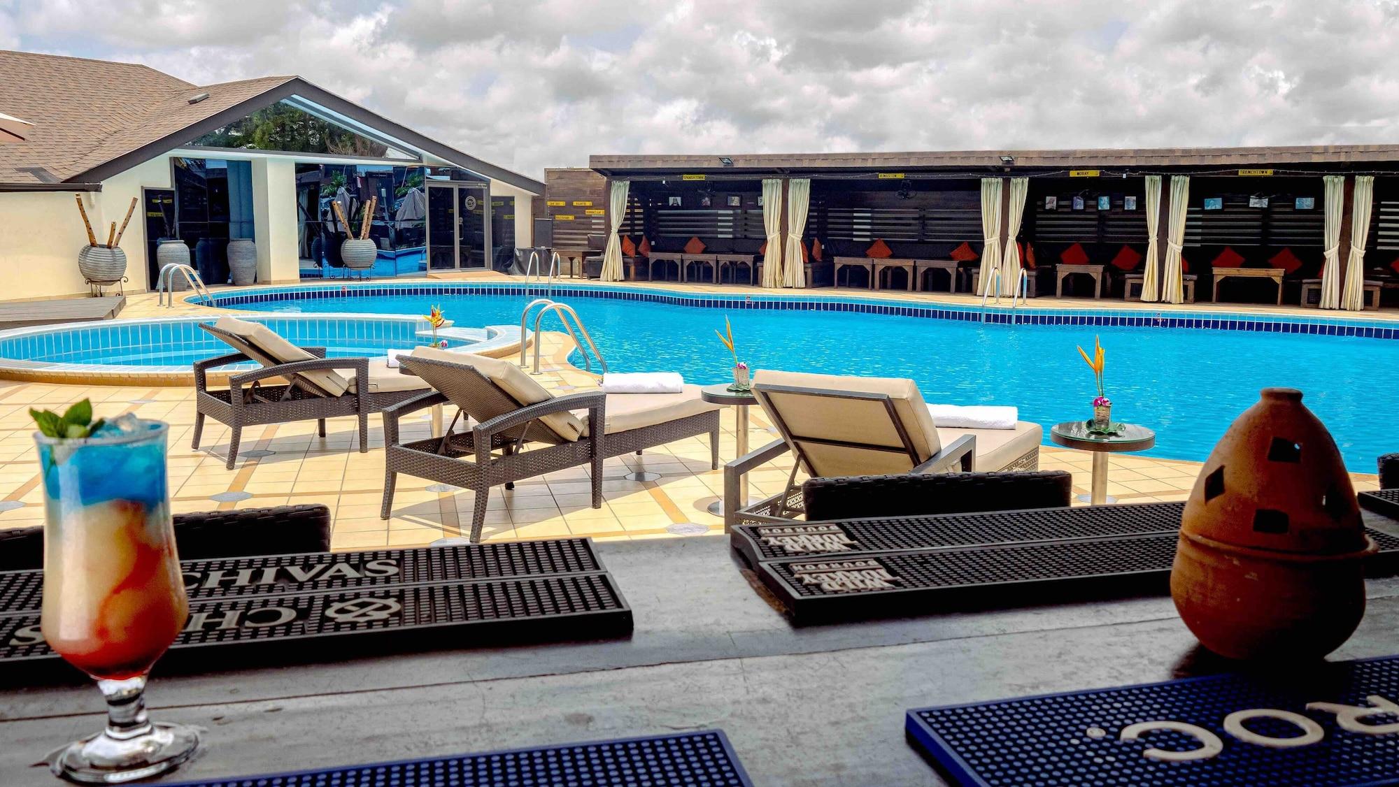 Vista Exterior Oak Plaza Hotels - East Airport