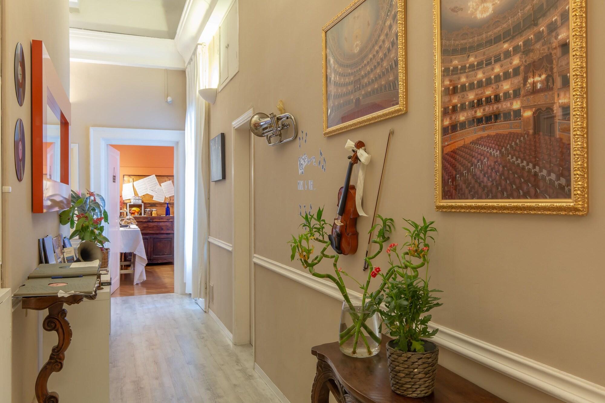 Vista Lobby Opera Boutique B&B