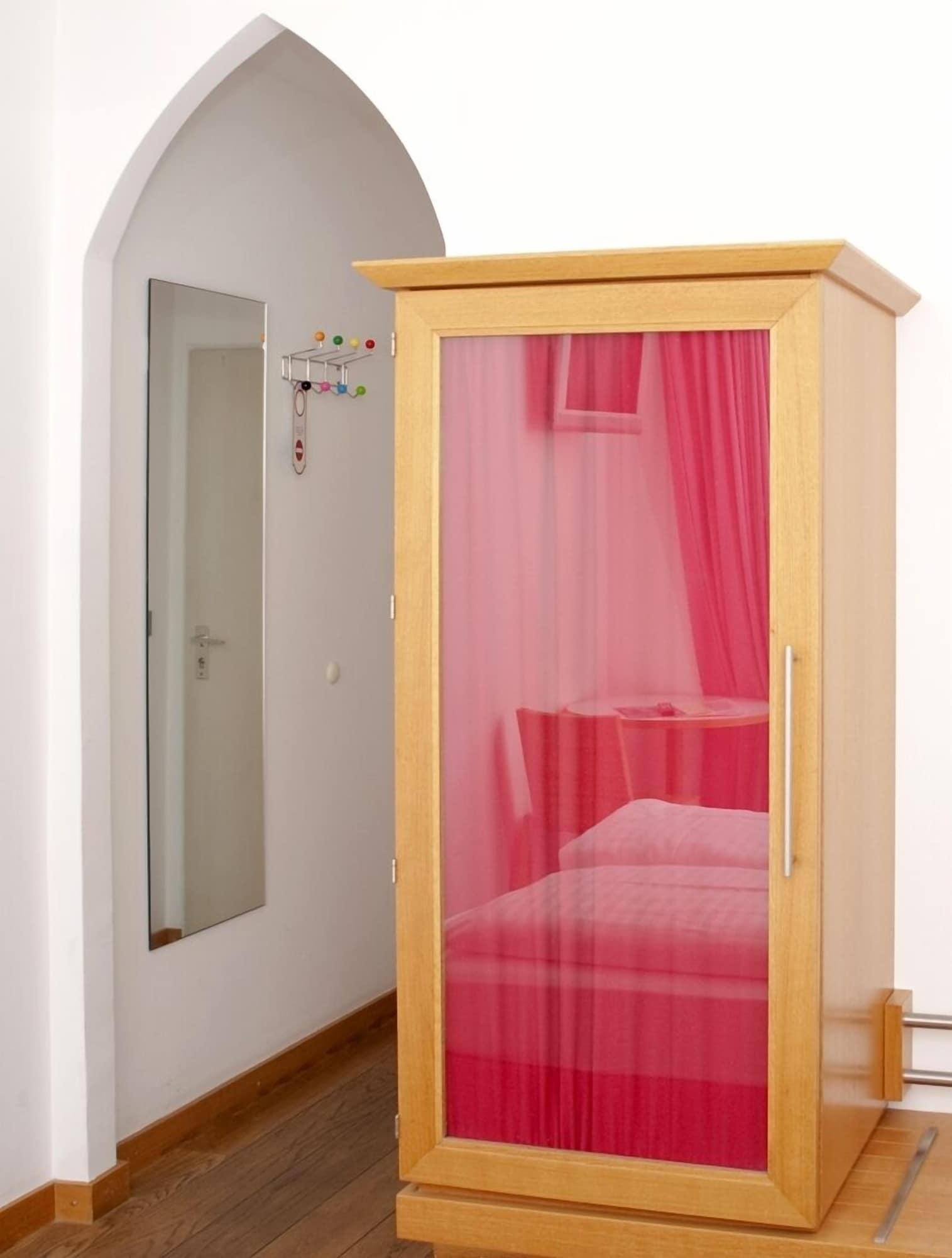 Set de Habitación Creatif Hotel Elephant