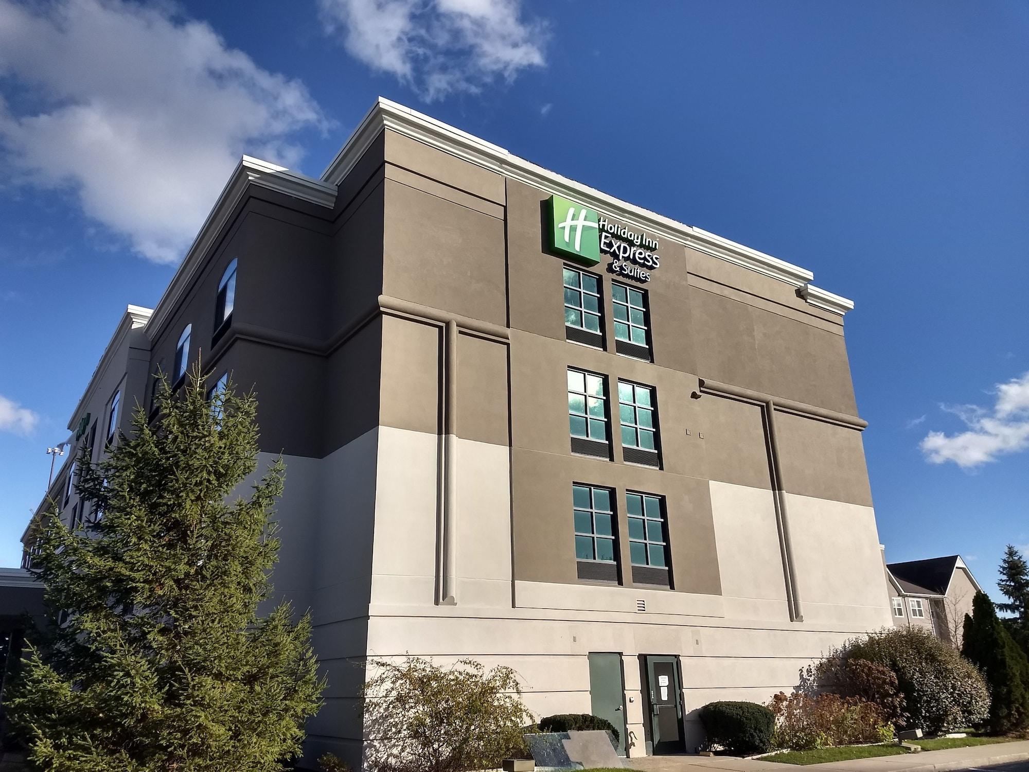 Vista Exterior Holiday Inn Express & Suites Indianapolis Northwest by IHG