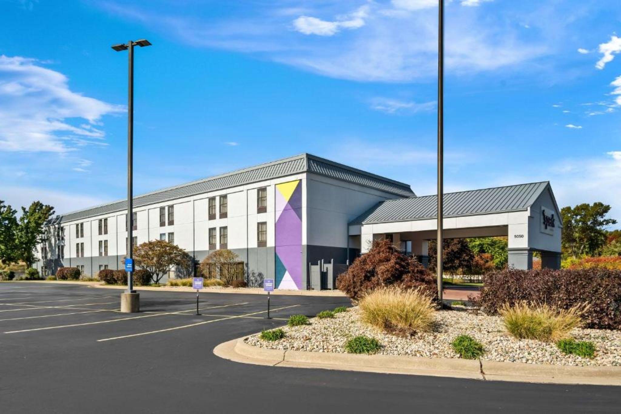 Vista Exterior Spark By Hilton Stevensville