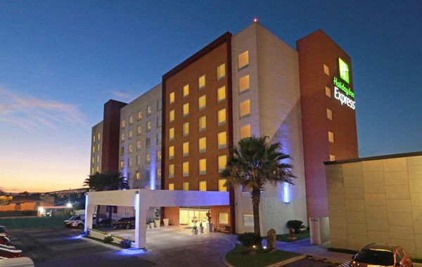 Holiday Inn Express Guadalajara Aeropuerto - Hoteles en Guadalajara, Jalisco