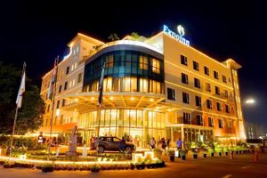 Alojamiento - ExpoInn Suites and Convention