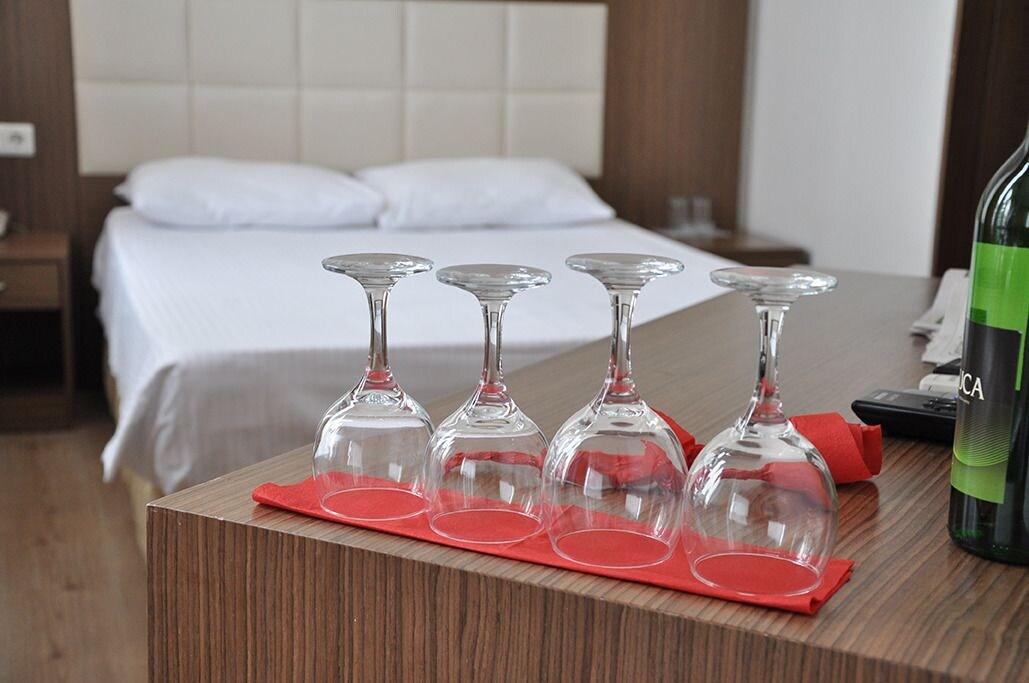 Set de Habitación Hivas Hotel