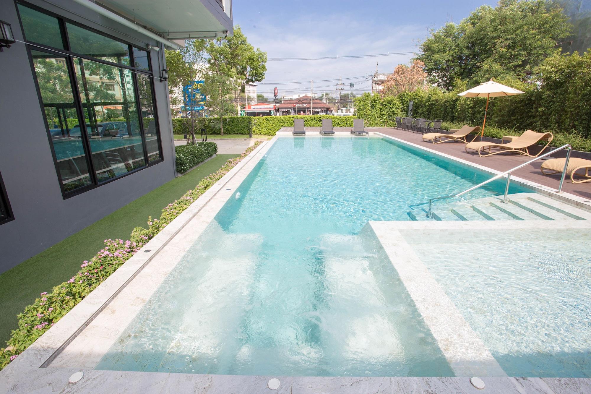 Vista Lobby Wellness Chiangmai Hotel