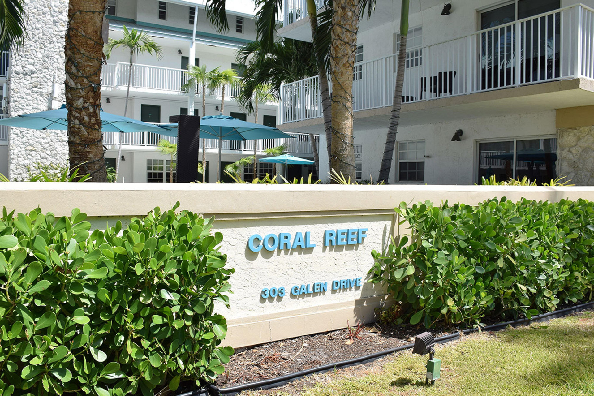Vista Exterior Coral Reef at Key Biscayne