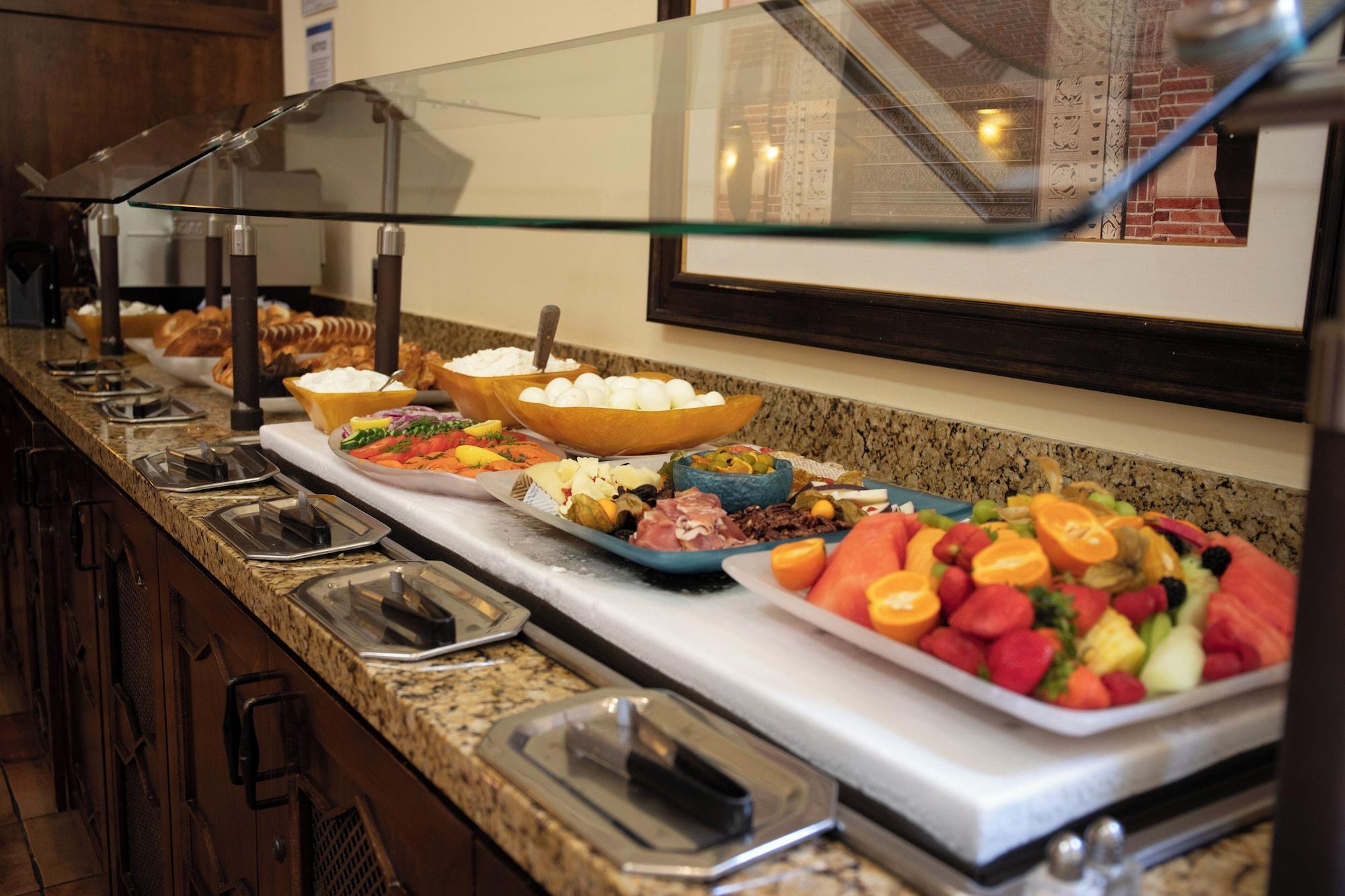 Restaurant The Inn at UCLA