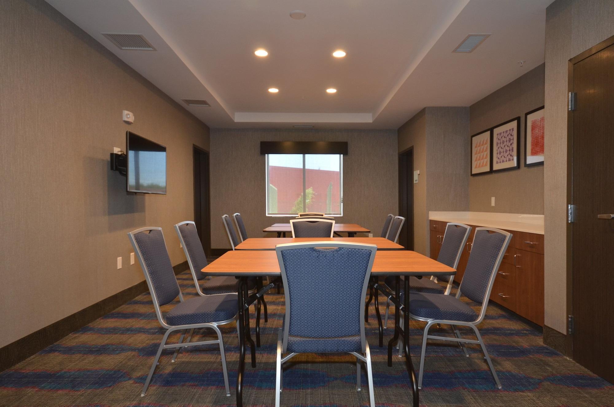 Sala de Reuniones Holiday Inn Express & Suites Oklahoma City Mid - Arpt Area by IHG