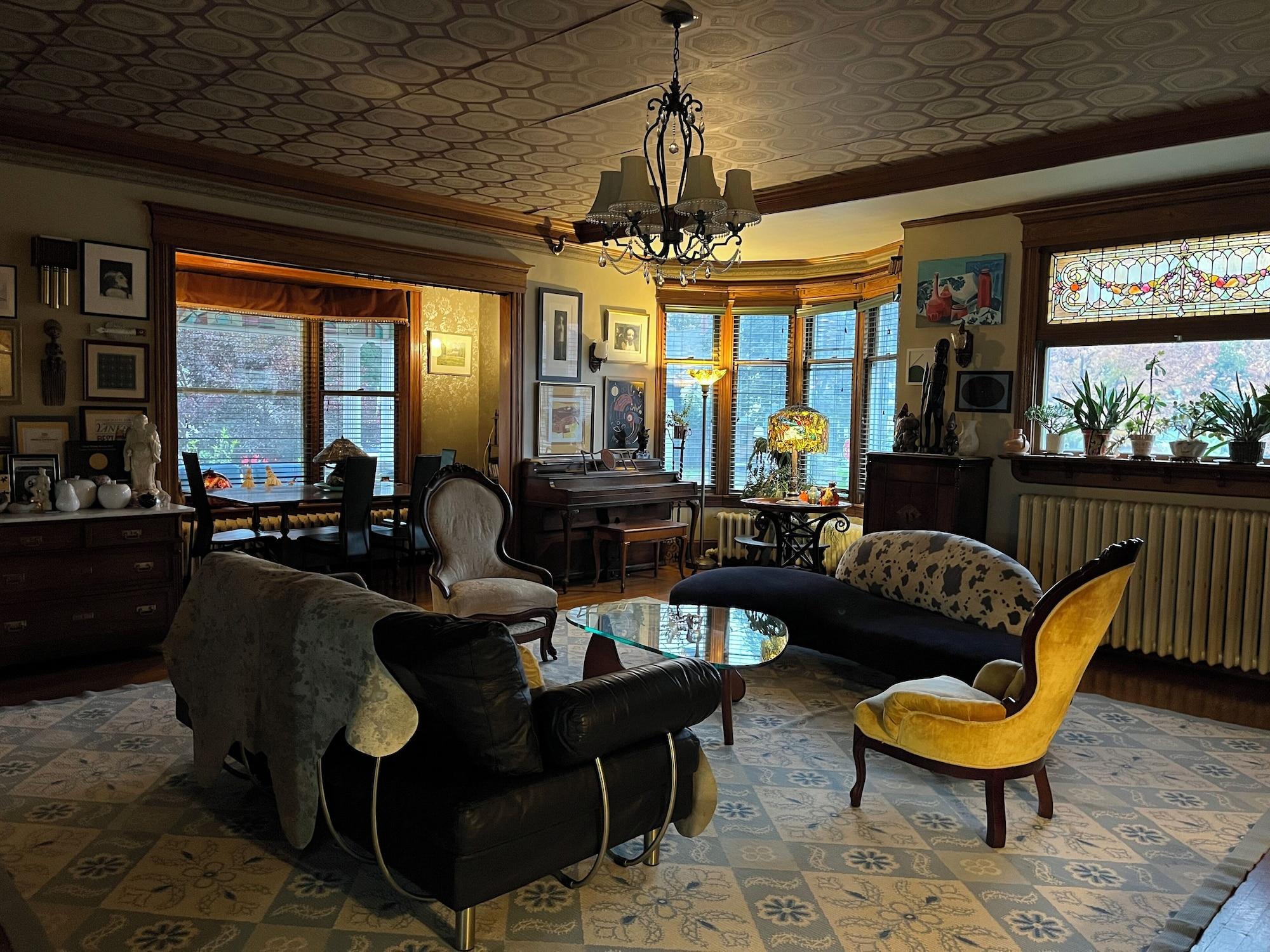 Vista Lobby The Munroe Inn