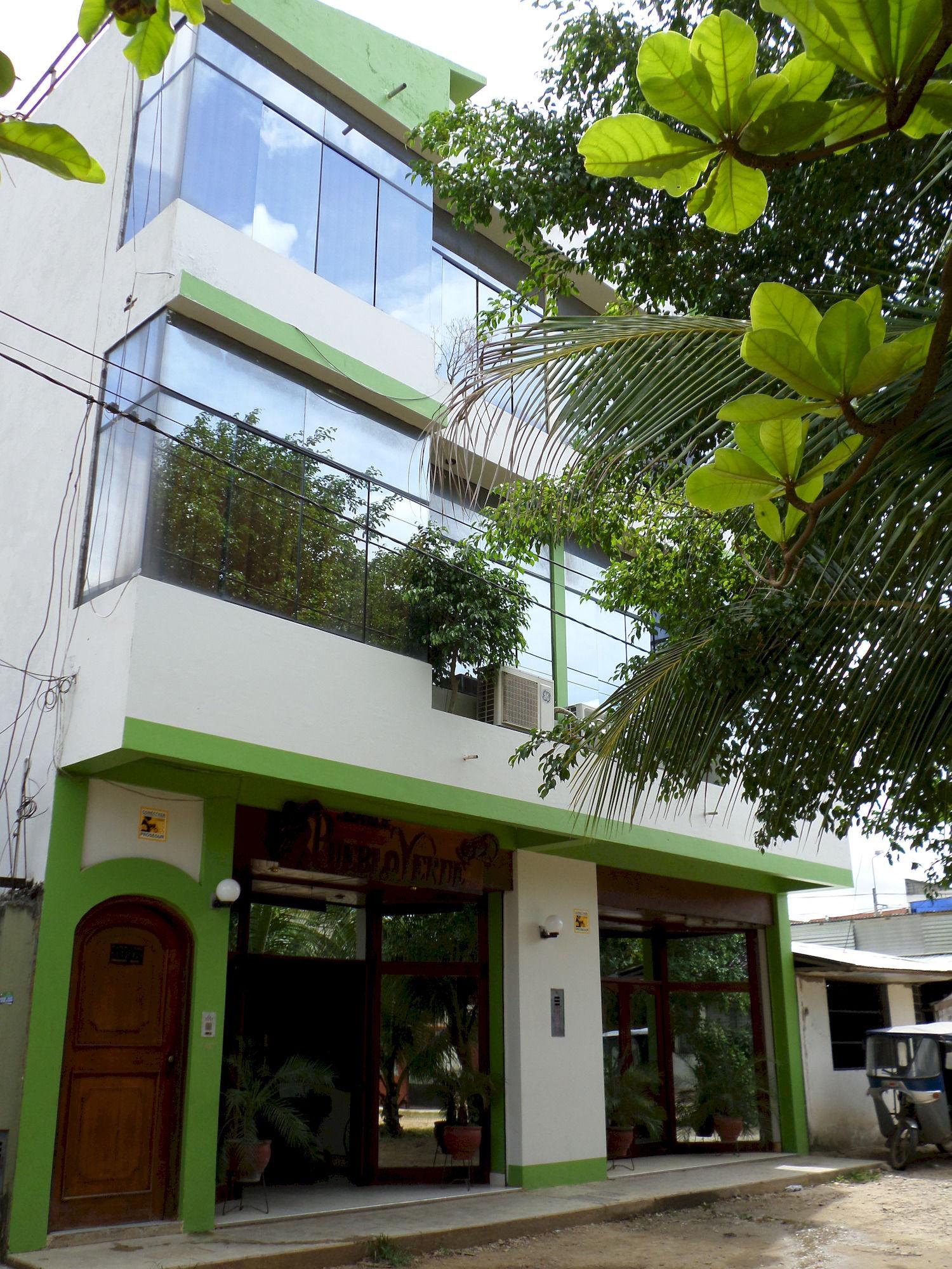 Vista Exterior Hotel Pueblo Verde
