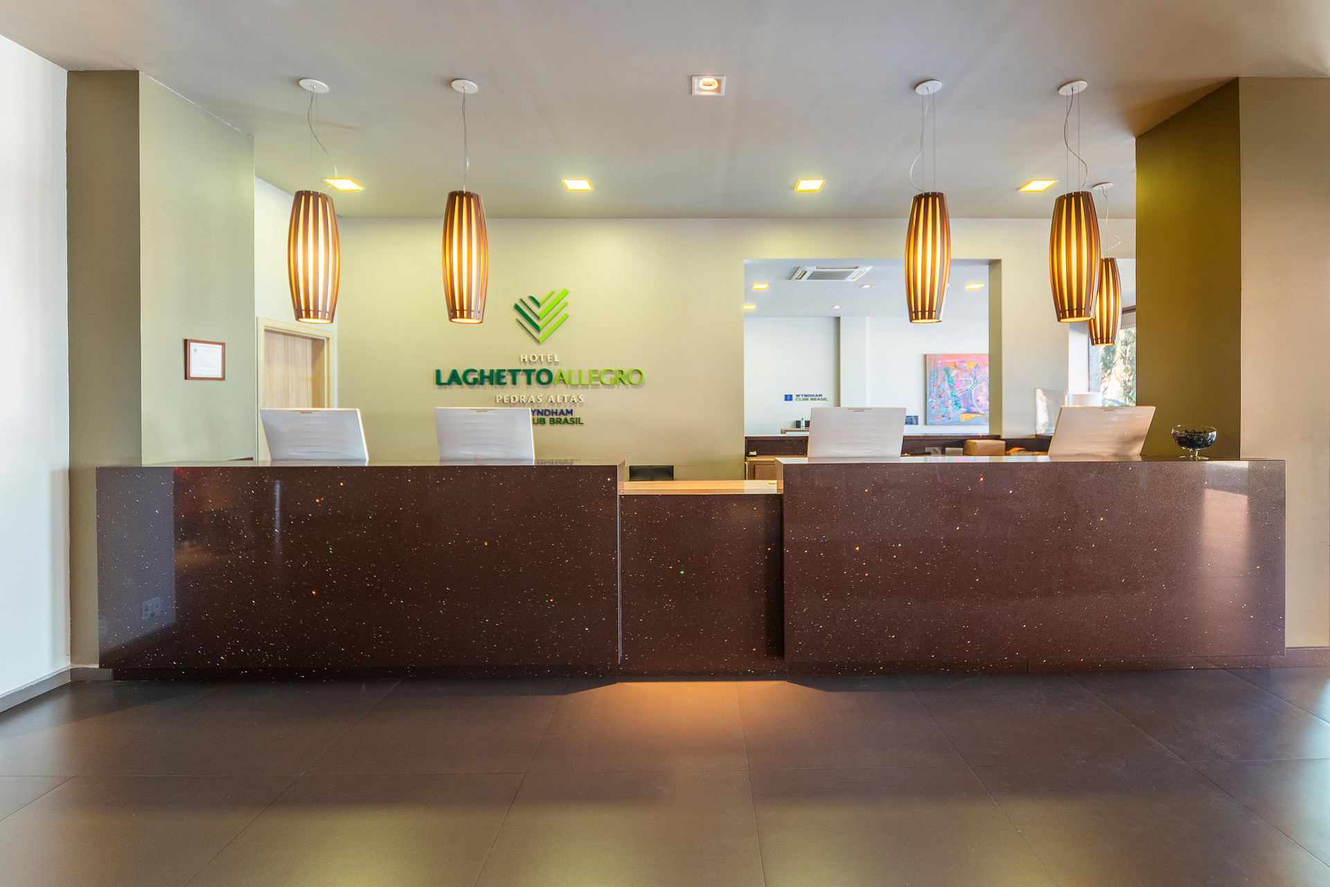 Vista Lobby Laghetto Pedras Altas