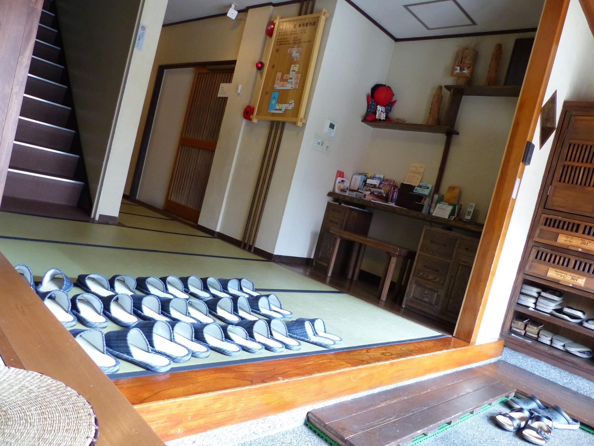 Vista Lobby Minshuku Kuwataniya