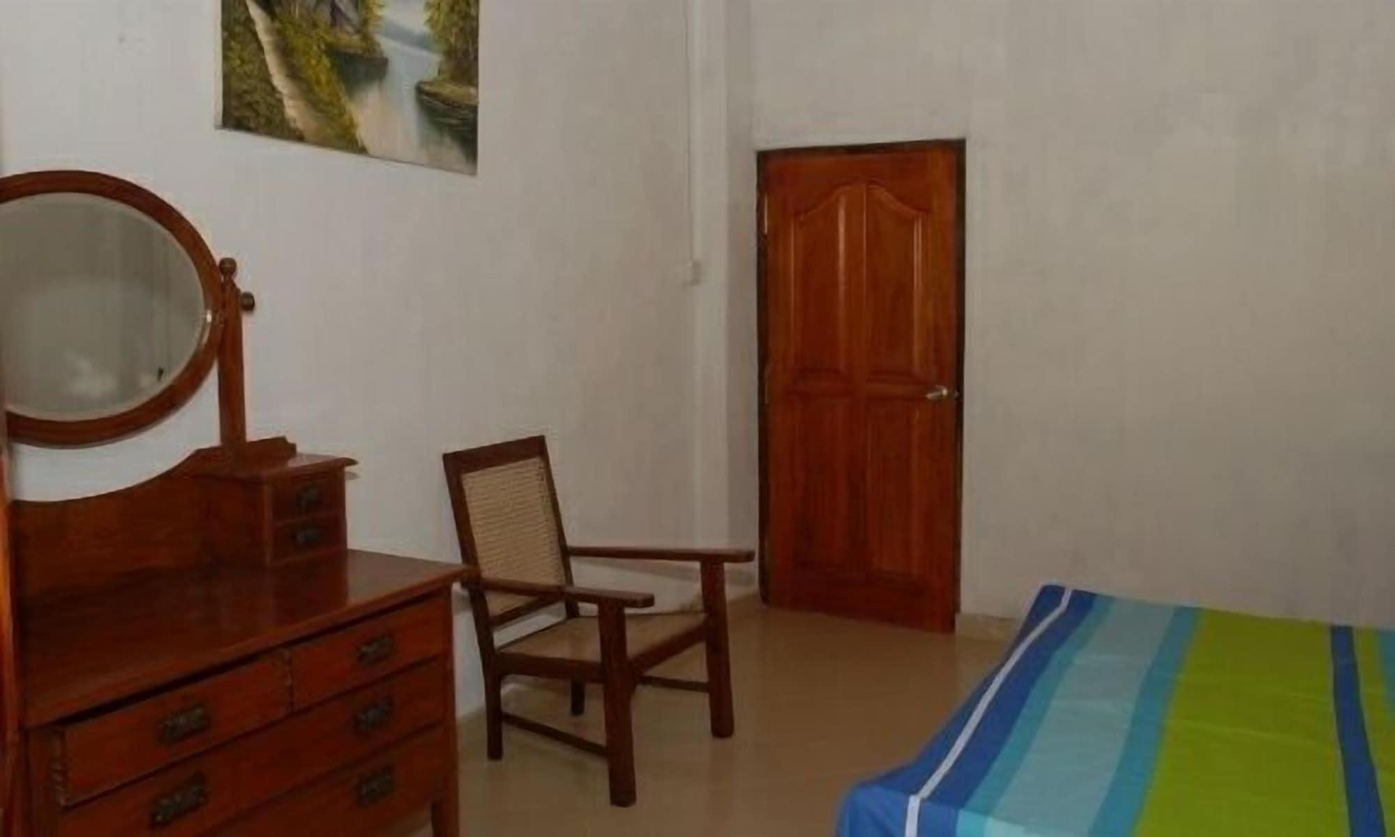 Set de Habitación The Bungalow at Pantiya Estate