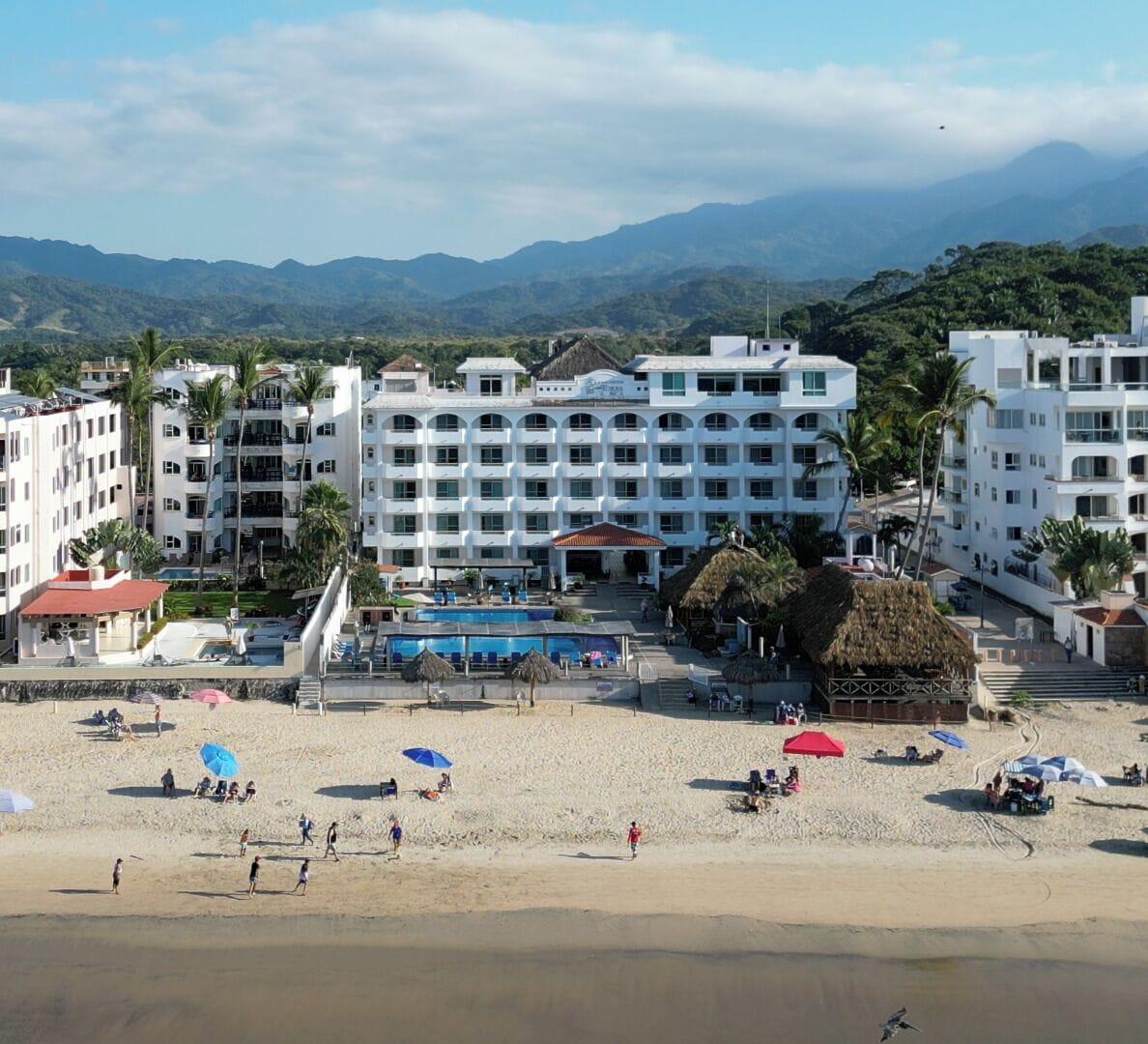 Vista Exterior Torreblanca Beach Hotel and Suites Guayabitos - Desayuno y Comida Incluido