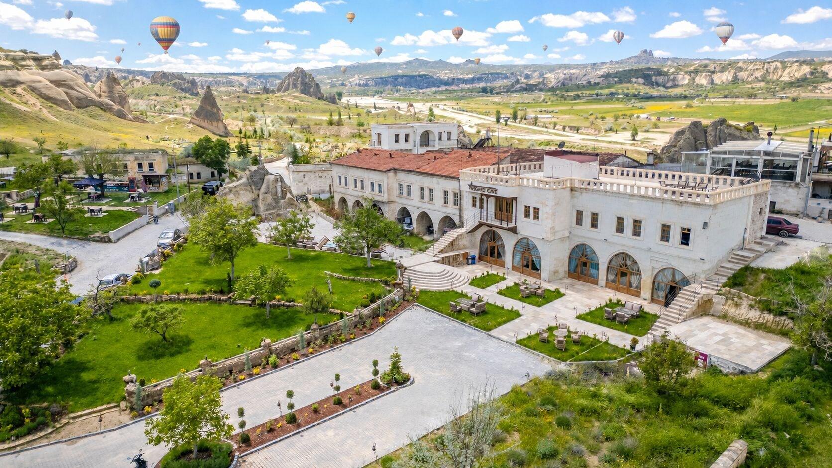 Varios Asgard Cave Cappadocia
