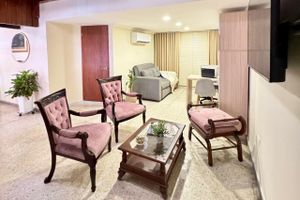 Alquiler Vacacional - Apartamento en el corazon de la ciudad amurallada. Calle Gastelbondo