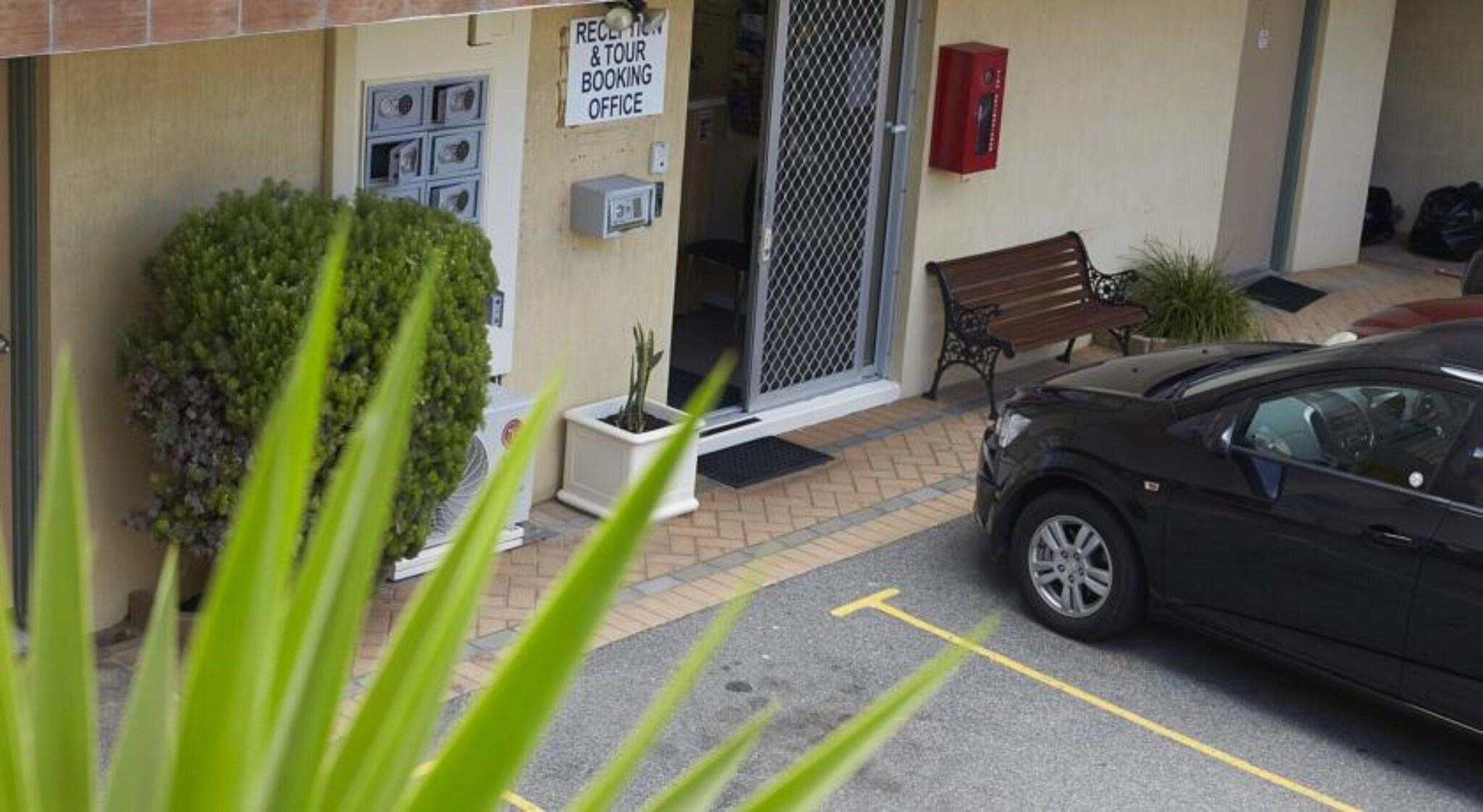 Vista Lobby Ocean View Motel