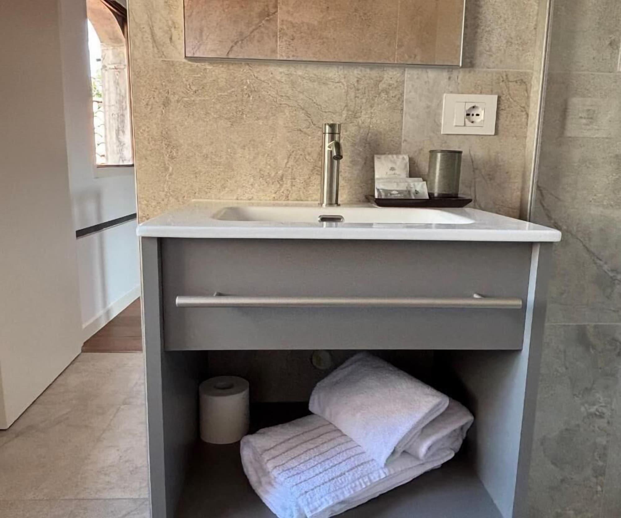 Equipamiento de Habitación Casanova Hideaway