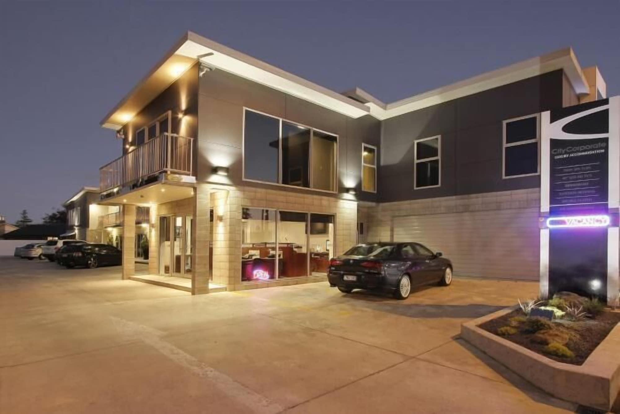 Varios City Corporate Motor Inn