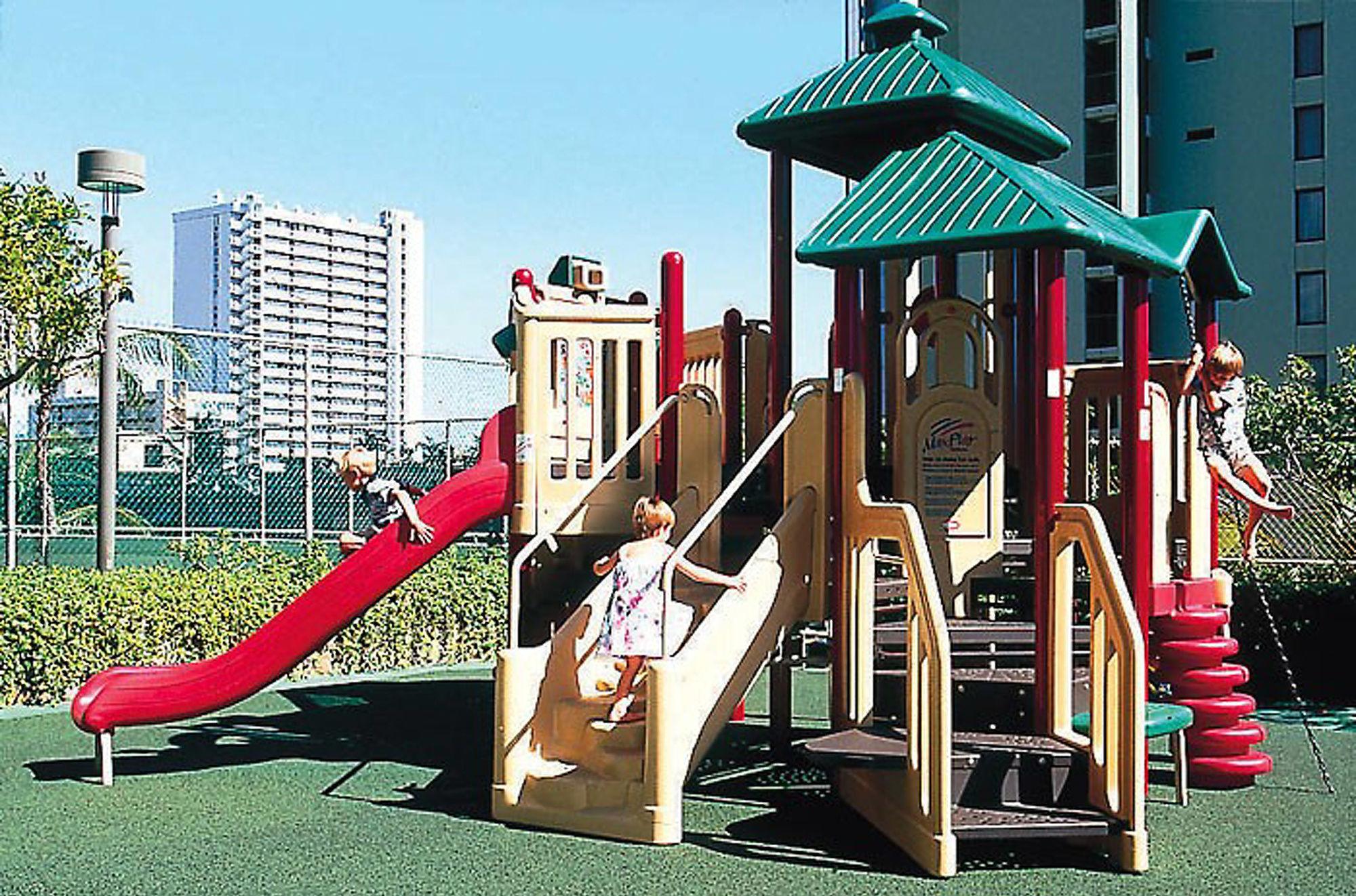 Instalaciones Recreativas Aston at the Waikiki Banyan