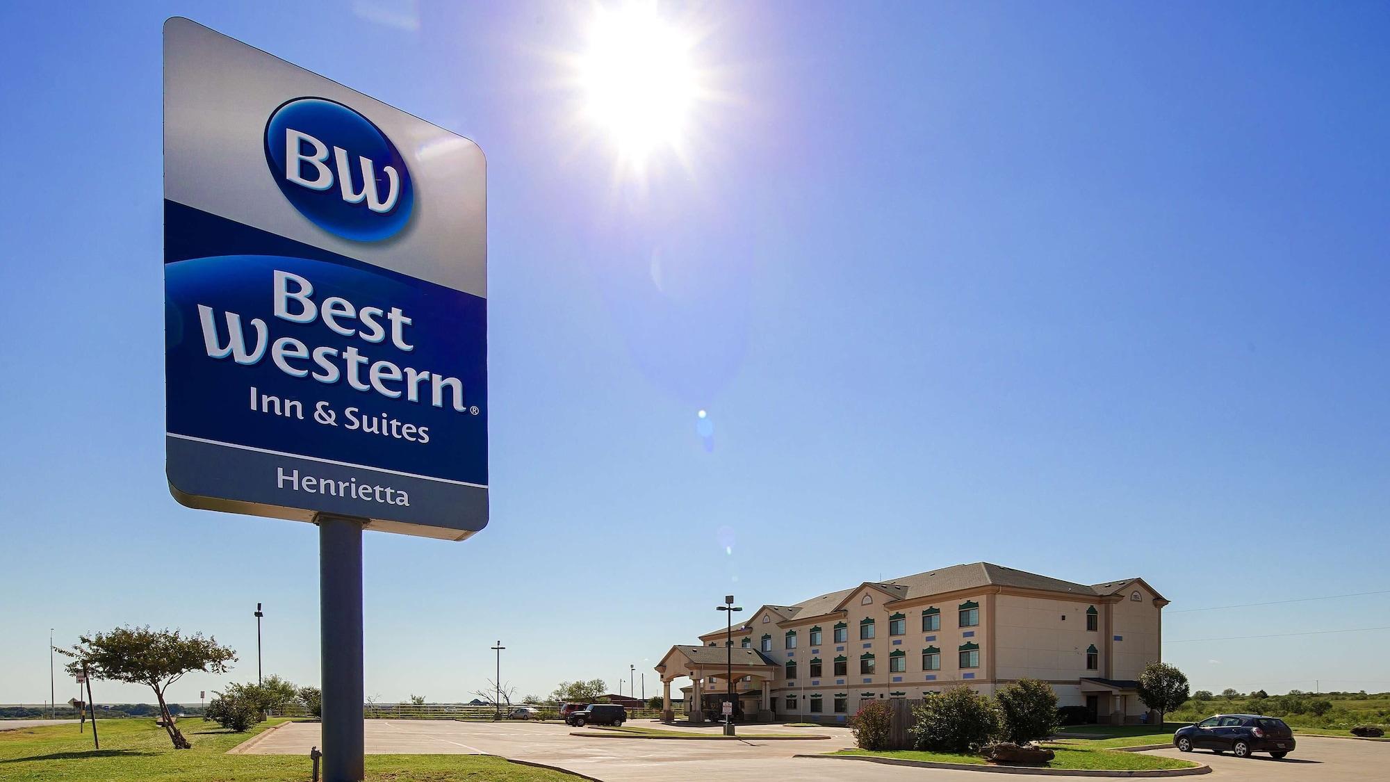 Vista Exterior Best Western Henrietta Inn & Suites