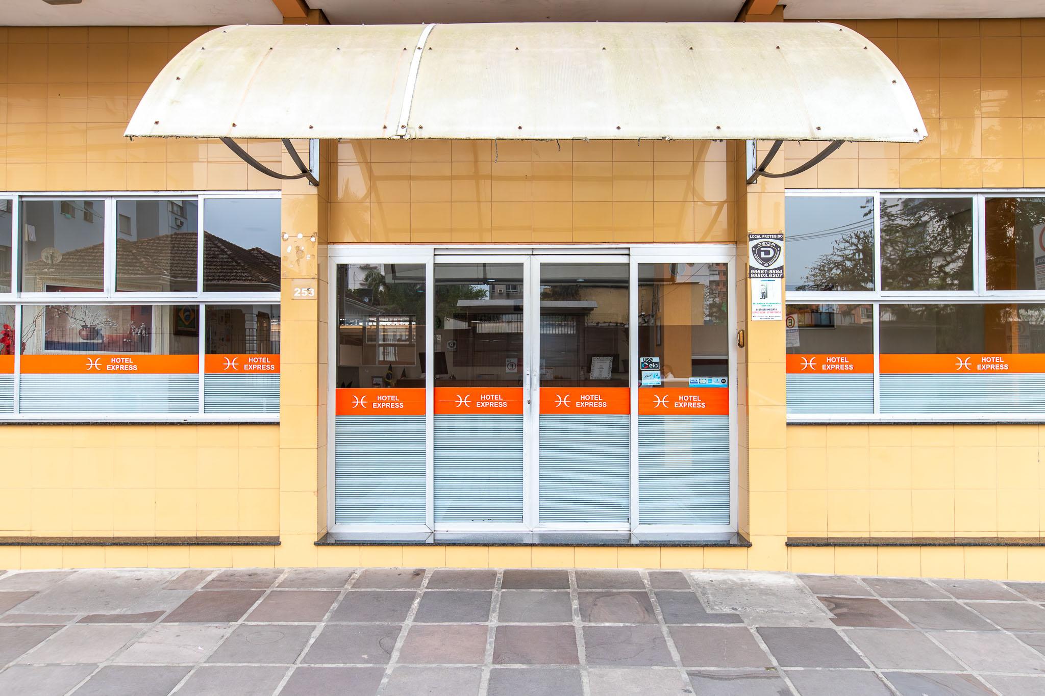 Vista Exterior Hotel Express São Leopoldo