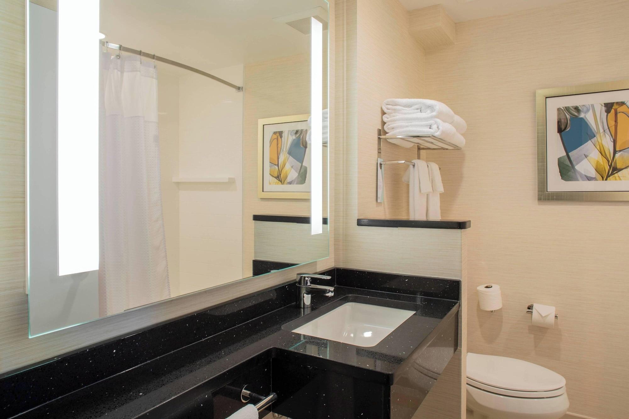 Equipamiento de Habitación Fairfield Inn & Suites New York Queens/Fresh Meadows