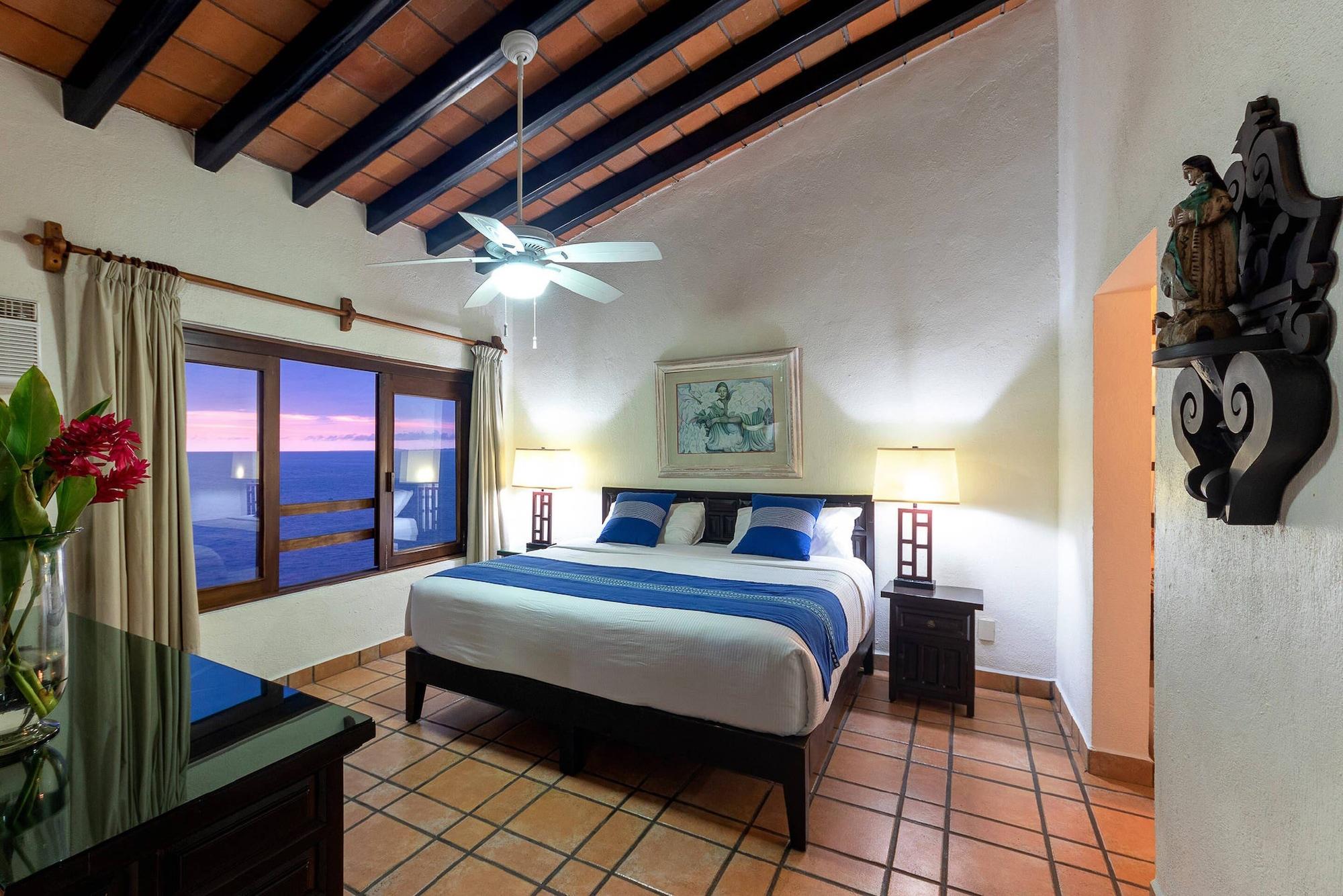 Habitación WIVC Conchas Chinas Condo - Stunning Ocean & Mountain Views, Close To The Beach & Romantic Zone