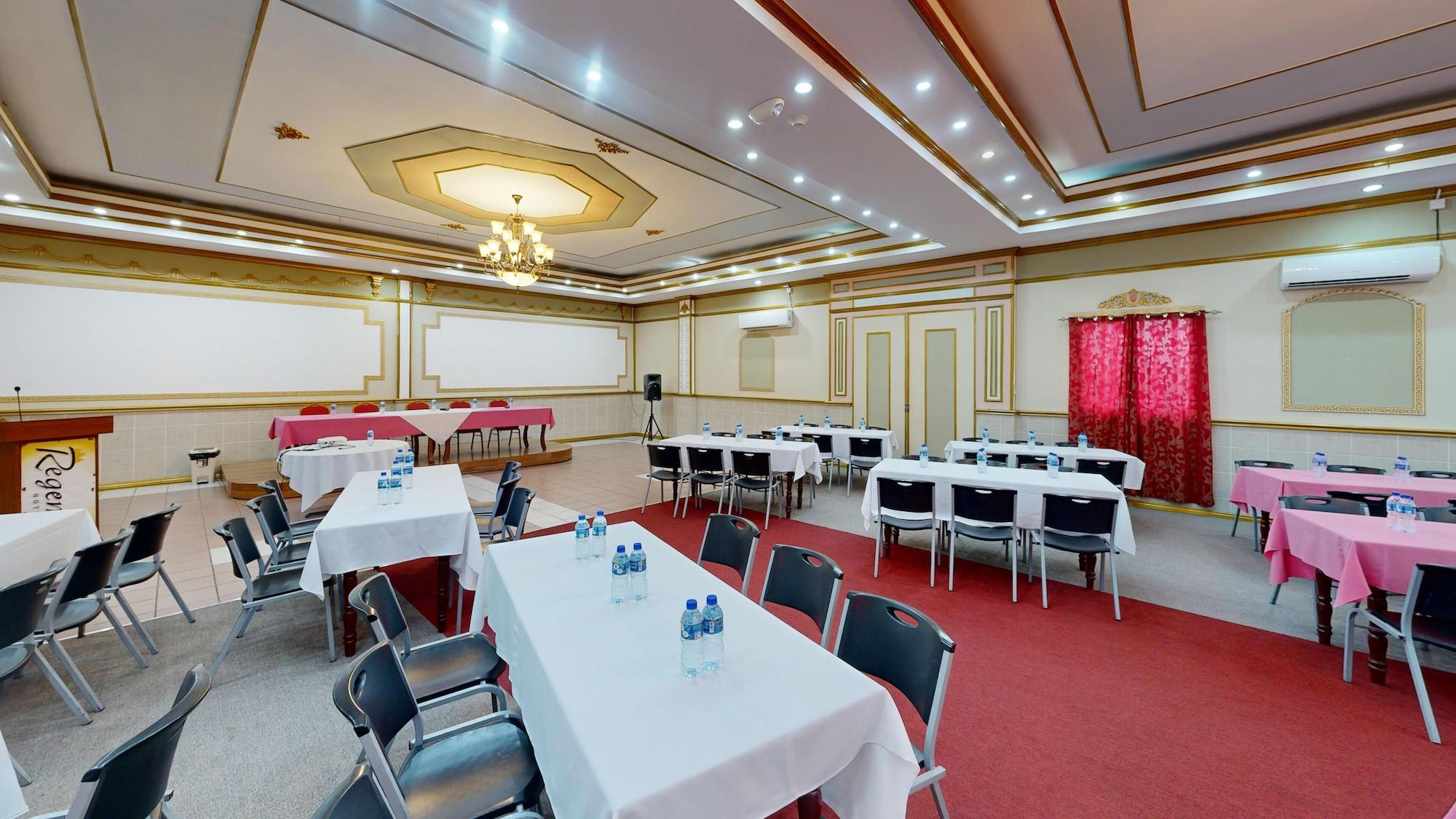 Salón de Baile Regency Suites Hotel