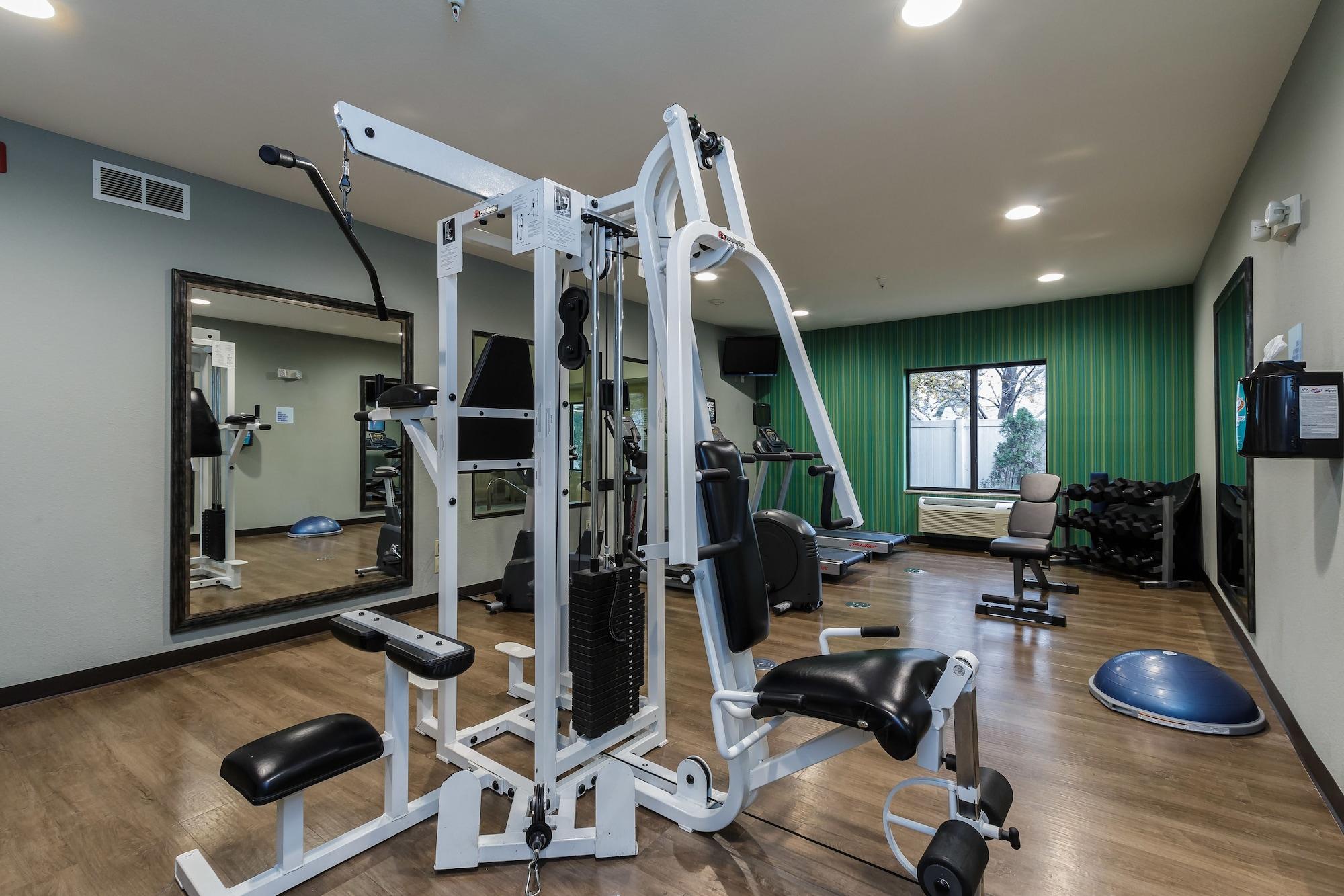 Gimnasio Holiday Inn Express Hotel & Suites South Bend by IHG